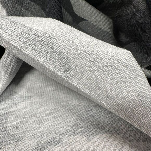 1 Yard Trainers French Terry Knit Camo Print Stretch Fabric Robert Kaufman - Picture 7 of 8